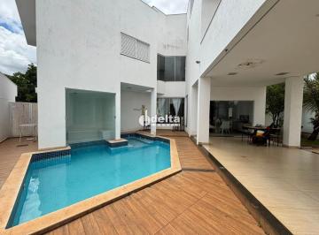Casa · 400m² · 5 Quartos · 3 Vagas · Casa com 5 quartos sendo 5 suítes no condominio Royal Park disponível para locação no bairro Jardim