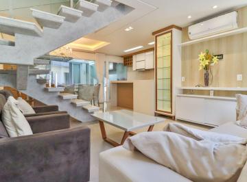 Casa · 230m² · 4 Quartos · 2 Vagas · CASA TRIPLEX COM 4 SUITES E 2 VAGAS- SEMIMOBILIADA