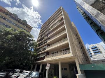 Apartamento · 190m² · 3 Quartos · 1 Vaga · 3 quartos, gabinete ou 4º quartos e 1 vaga de garagem junto ao Moinhos de Vento