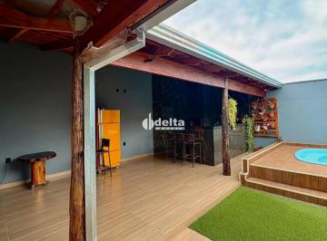 Casa · 250m² · 3 Quartos · 2 Vagas · Casa disponível para venda no bairro Tocantins em Uberlândia MG