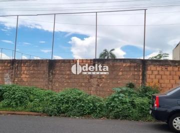 Terreno · 980m² · Terreno disponível para venda no bairro Jardim Canaã em Uberlândia MG
