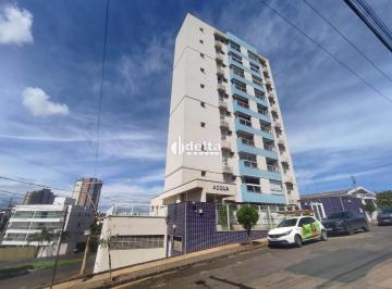 Apartamento · 65m² · 2 Quartos · 2 Vagas · Apartamento com 2 quartos sendo 1 suíte, disponível para venda no bairro Tabajaras em Uberlândia-MG