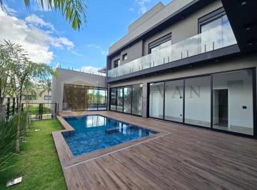 Casa · 491m² · 4 Quartos · 4 Vagas · Sobrado a venda com 440 m², 4 Quartos, Sendo 4 Suites; 6 Banheiros; 4 Vagas