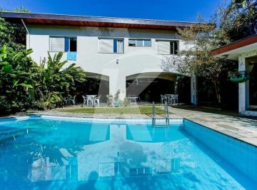 Casa · 530m² · 4 Quartos · 3 Vagas · Casa de Alto Padrão de 530 mts², 4 quartos (2 suítes), com piscina, no Barro Branco