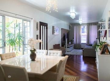 Casa · 300m² · 3 Quartos · 5 Vagas · Oportunidade no Mandaqui - Casa com 3 Suítes e 5 Vagas: Baixou o Preço para R$ 1.200.000!