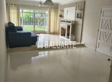 Casa · 160m² · 5 Quartos · 4 Vagas · Sobrado com 5 Quartos e 5 banheiros à Venda,