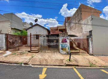 Casa · 242m² · 3 Quartos · 6 Vagas · Imóvel Residencial ou Comercial