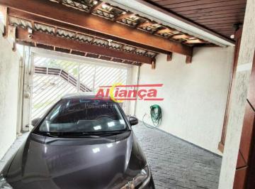 Casa · 130000m² · 3 Quartos · 6 Vagas · SOBRADO COM 3 DOM E SUITE