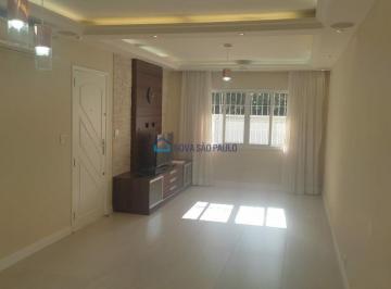 Casa · 194m² · 3 Quartos · 3 Vagas · Casa à venda no Parque Jabaquara com 3 quartos e 3 vagas de garagem.