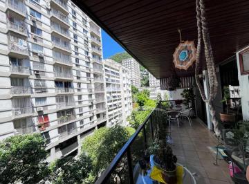Apartamento · 159m² · 4 Quartos · 2 Vagas · IMPERDÍVEL  APARTAMENTO COM  3 QUARTOS COM VAGA EM RUA NOBRE.