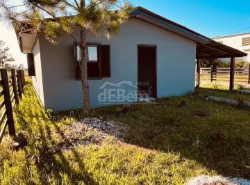 Casa · 2 Quartos · 1 Vaga · Casa à venda no bairro Centro - Balneário Arroio do Silva/SC