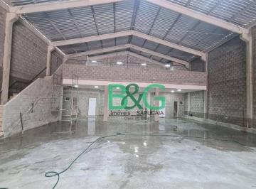 f273500210bdbe60ca45e339bc43ee1b56ba5ac6 · Salão no centro de São Vicente
