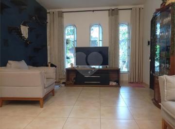 Área de Serviço · Imoveis - no Parque Vitória