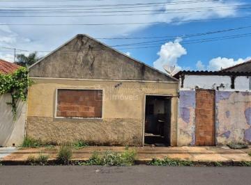 Casa · 105m² · Casa Padrão em Araraquara