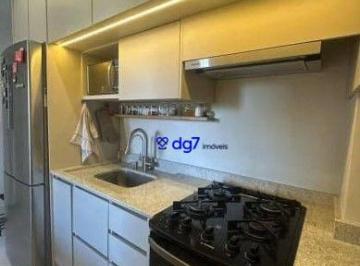 34fd55d43602b8f2036015693883d9ce72ea7038 · Apartamento 2 Dormitórios, armários planejados, Iluminado e Arejado