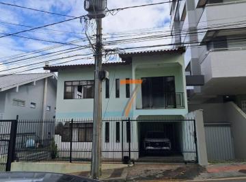 9241ac411030479d6027ee8e17587ff2f2b88170 · Casa com 6 dormitórios, 200 m² - venda por R$ 1.380.000,00 ou aluguel por R$ 9.601,37/mês - Barreiro