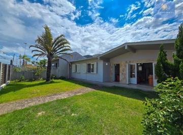 Casa · 130m² · 3 Quartos · 2 Vagas · Casa â venda em Atlântida