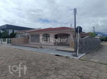 d42af880 · Casa, 3 dormitórios, 164 m², em Centro