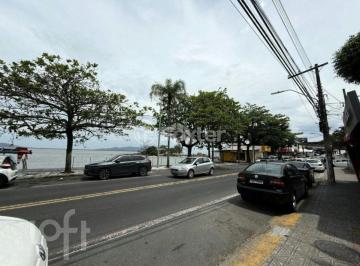 32615d32 · Apartamento, 2 dormitórios, 81 m², em Coqueiros