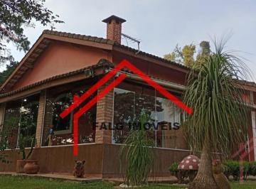 Foto 01 · Chácara de Luxo à Venda em Cotia: Espaço, Lazer e Contato com a Natureza! Venha Conferir!