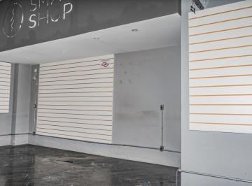 Comercial · 64m² · Loja em galeria na Rua Teodoro Sampaio, N. 1020 - Loja 7 • 64 m²