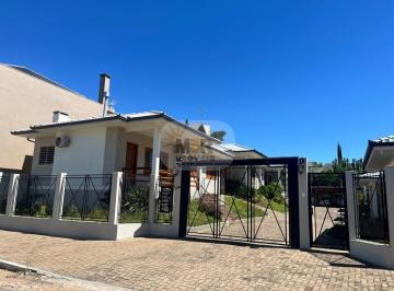 Foto 01 · Casa Plana à Venda Condomínio Juriti Nova Petrópolis | 3 Dormitórios com Suíte | Imóvel em Bairro Se