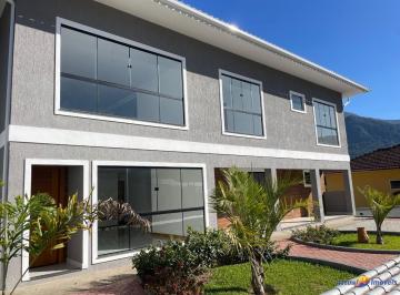 Foto 01 · Casa em Condomínio em Teresópolis-RJ: 3 Quartos, 2 Suítes, Varandão e Salão de Festas!