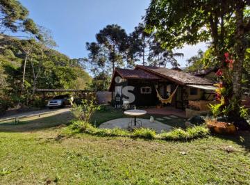 Casa de 3 quartos, Petrópolis · Casa à venda no Vale das Videiras