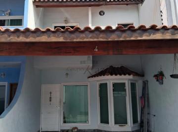 Casa de 3 quartos, Jacareí · Casa em Condomínio Jardim Califórnia Condomínio Quinta dos Esteves 3 Dormitórios 140m²