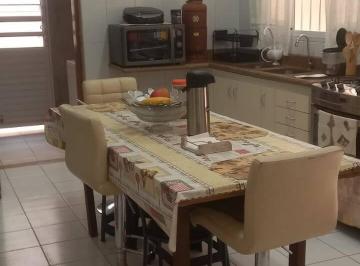 Casa · 180m² · 3 Quartos · 2 Vagas · Casa à venda 180m², 3 quartos, 2 vagas. Parque das Nações, em Barueri!