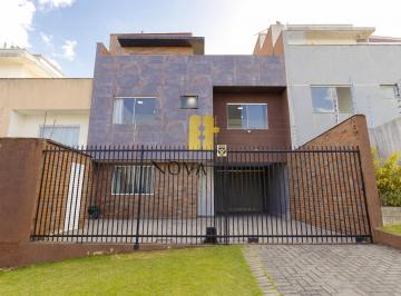 Casa de 3 quartos, Curitiba · Sobrado com 3 Quartos, 3 vagas, 171 m², no Pilarzinho.