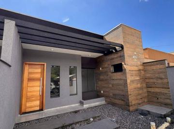 Casa · 57m² · 2 Quartos · 2 Vagas · Casa nova com 02 dormitórios por apenas R$310.000,00 em Itapoá SC!