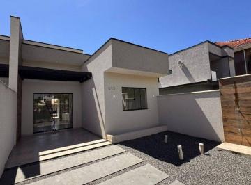 Casa · 78m² · 3 Quartos · 2 Vagas · Casa com piscina e 03 dormitórios sendo 01 suíte em Itapoá SC