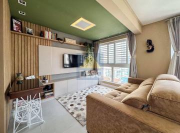 Apartamento · 2 Quartos · 2 Vagas · Apartamento mobiliado com 2 suítes à venda no Centro de Balneário Camboriú
