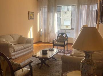 Apartamento de 3 quartos, Rio de Janeiro · Apto no Catete com 148m².Salão em 2 ambientes,sala de jantar,3quartos(1suíte),dependência e vaga.