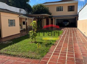 Casa · 350m² · 3 Quartos · 5 Vagas · Vende Casa Térrea com 3 dormitórios no Tremembé