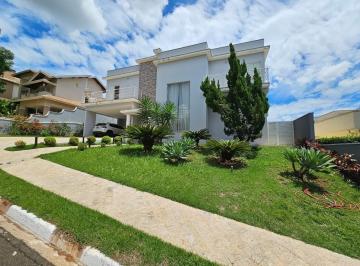 Casa · 306m² · 4 Quartos · 4 Vagas · Casa à venda em Residencial Fechado Flora Ville em Boituva- SP.