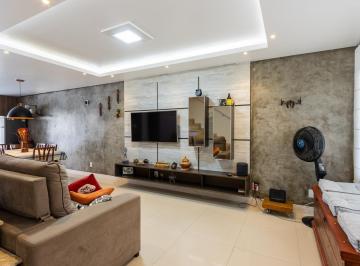 Casa · 95m² · 2 Quartos · 2 Vagas · Sobrado com 2 suites e 2 vagas de garagem - Bairro Guarujá