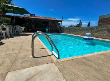 Casa · 314m² · 3 Quartos · 4 Vagas · Excelente Oportunidade! Maravilhosa Casa à Venda em Maricá/RJ