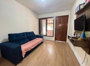 Casa · 70m² · 3 Quartos · 1 Vaga · Casa com 3 dormitórios no bairro Castelo Branco
