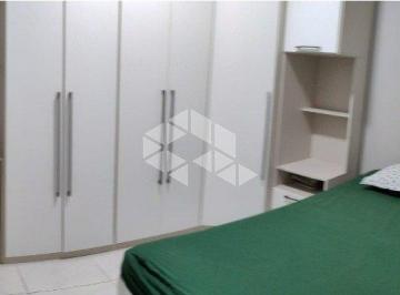 dormitóriosolteiromaicon · Casa 2 dormitórios Reformada no Bairro Olaria - Pronta para Morar!