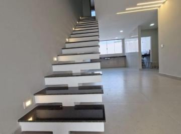Casa de 3 quartos, Rio de Janeiro · Casa com 3 quartos e 147 m² à venda em Campo Grande-Rio de Janeiro.