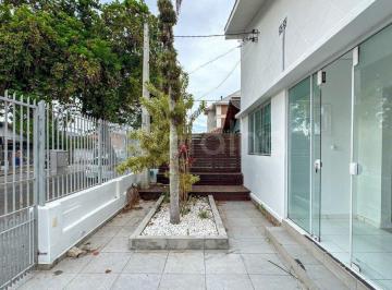 Casa · 121m² · 3 Quartos · 4 Vagas · Casa residencial ou comercial à venda no Bairro Balneário - Florianópolis/SC