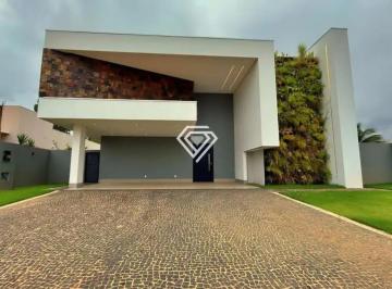 Casa · 238m² · 3 Quartos · 4 Vagas · Casa 3 Suítes + Escritório, 238 m² c/ Lazer à Venda no Condomínio Caribe