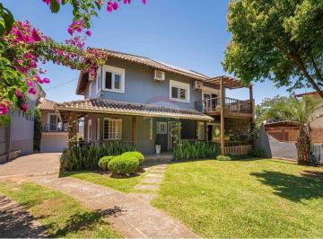 Rural · 690m² · 3 Quartos · 4 Vagas · Sitio de lazer ou moradia, sobrado 3 quartos em Cachoeirinha em Chácara das Rosas.