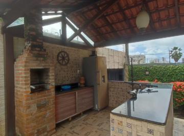 Casa de 3 quartos, Jaboatão dos Guararapes · Casa com 3 quartos e 360 m² em aluguel em Candeias com toda mobilia não paga agua,nem energia .