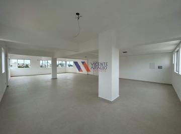 Comercial · 150m² · 2 Vagas · Sala/ meio andar Corrido com 150 m² + área externa no Centro de Betim