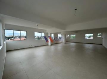 Comercial · 123m² · 2 Vagas · Sala/Meio andar Corrido para alugar com 123m² no Centro de Betim