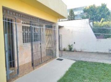 .jpg+2025-03-04 · Casa em Porto Alegre, no bairro Vila Nova, com 2 dormitório(s), e 2 banheiros, à