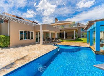 Casa · 577m² · 4 Quartos · 7 Vagas · Casa Residencial, 04 Suítes, 07 Vagas, Piscina, Santa Felicidade, Curitiba.